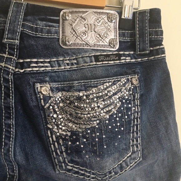 Miss Me Denim - Miss Me | Mid-Rise Easy Crop 27